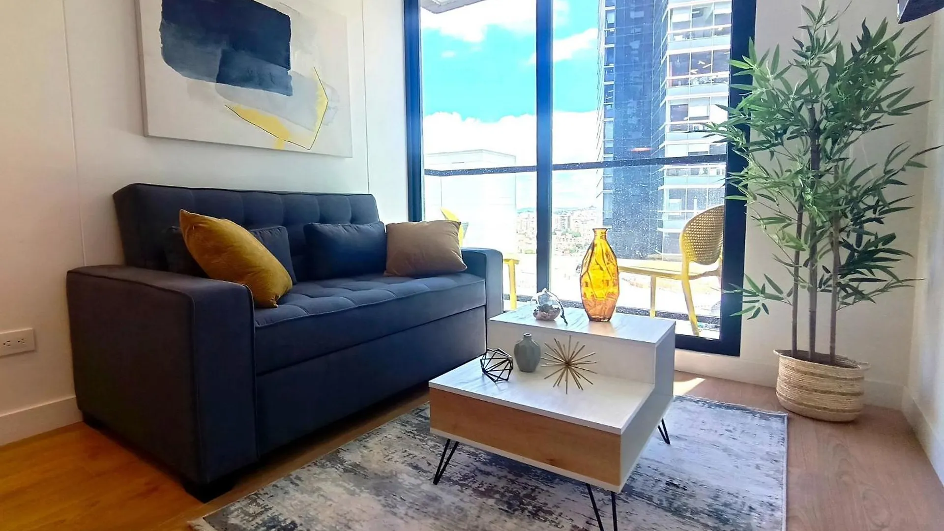 Apto 2 Hab, Balcon Privado, Parking, Wifi, Usaquen Bogota 0*,  Colombia